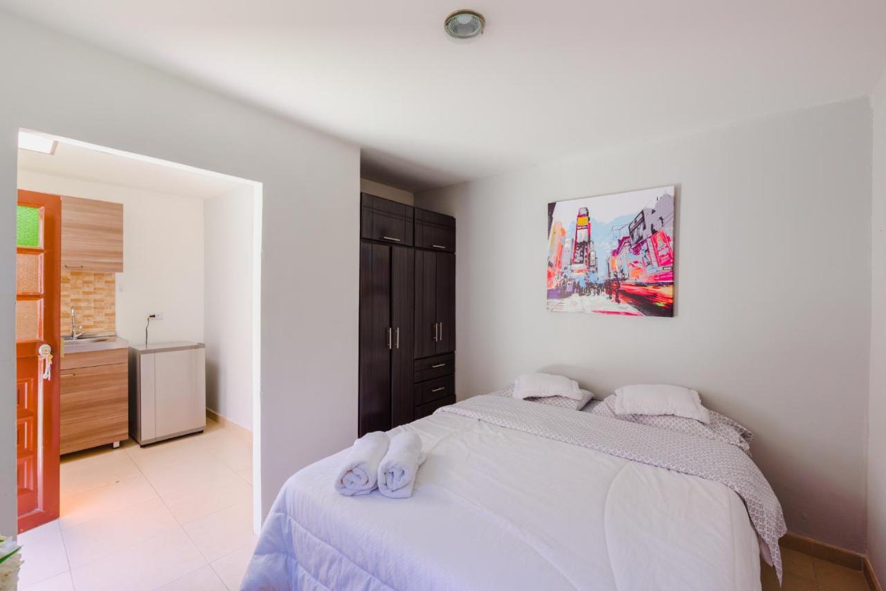 Hostal Dona Eliza Богота Екстериор снимка